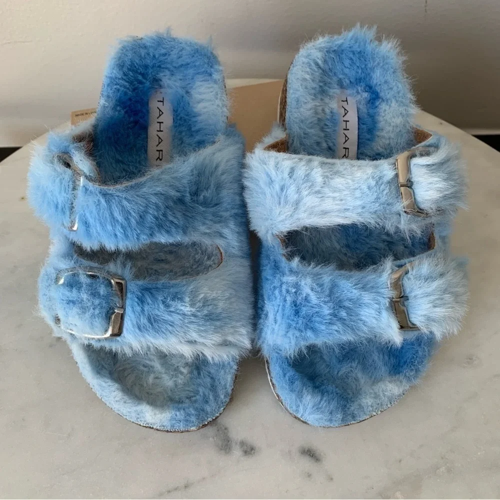 Tahari Fuzzy Blue Sandals Girls 11